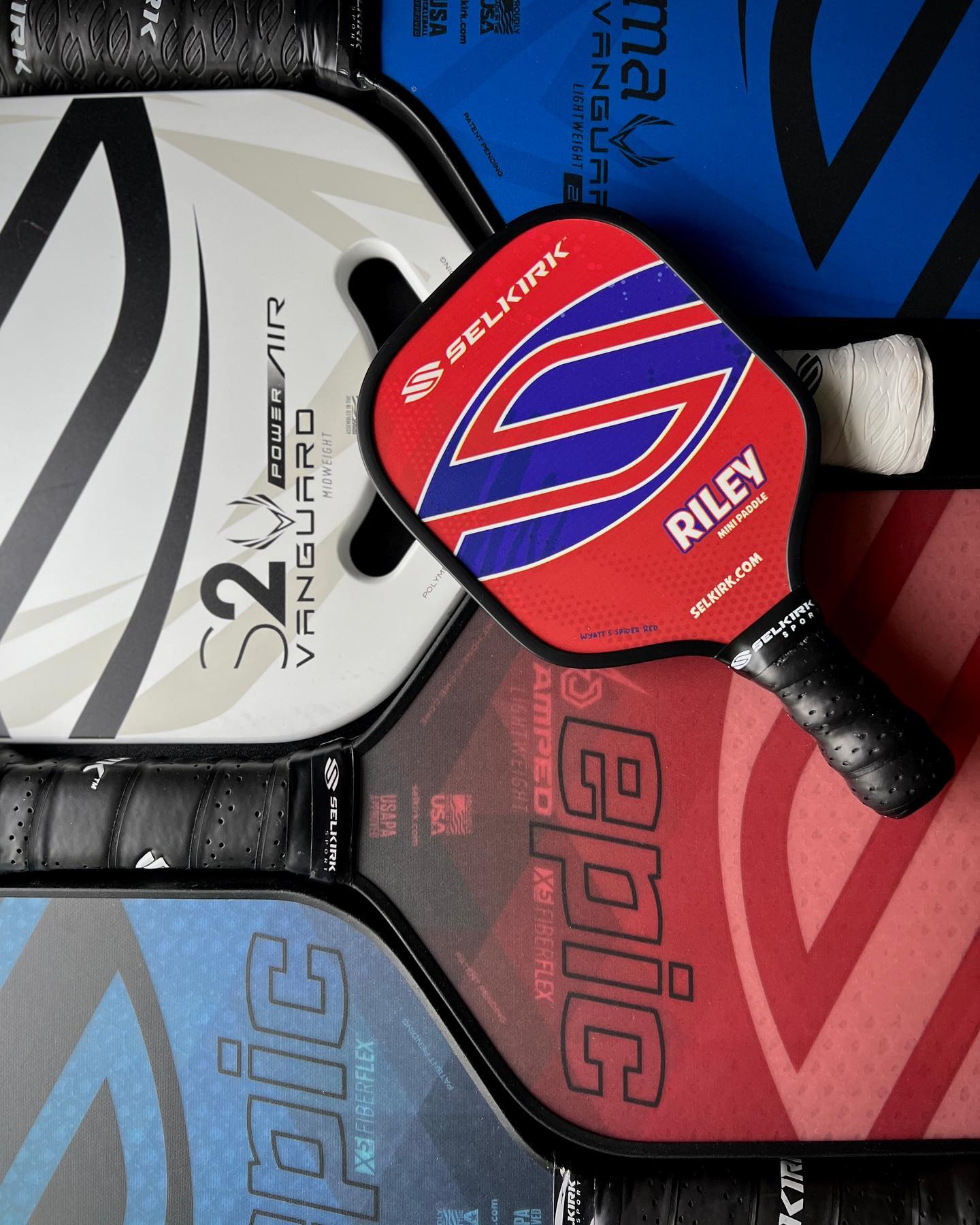 SELKIRK SPORT RILEY MINI PICKLEBALL PADDLE