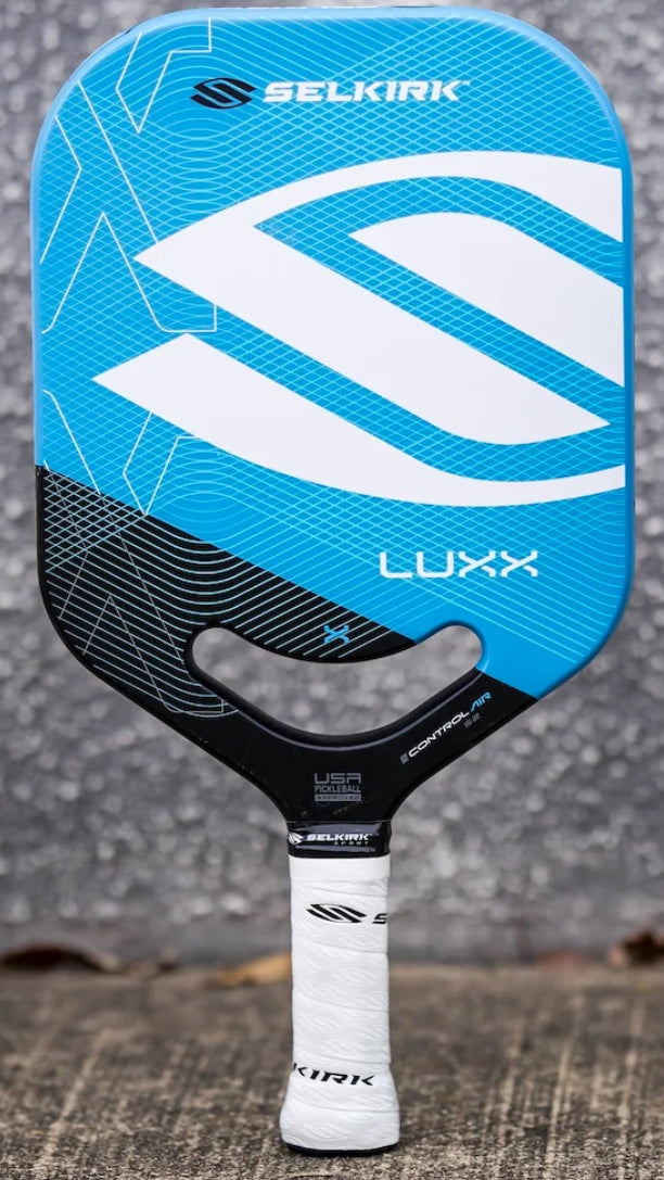 Selkirk Luxx Invikta